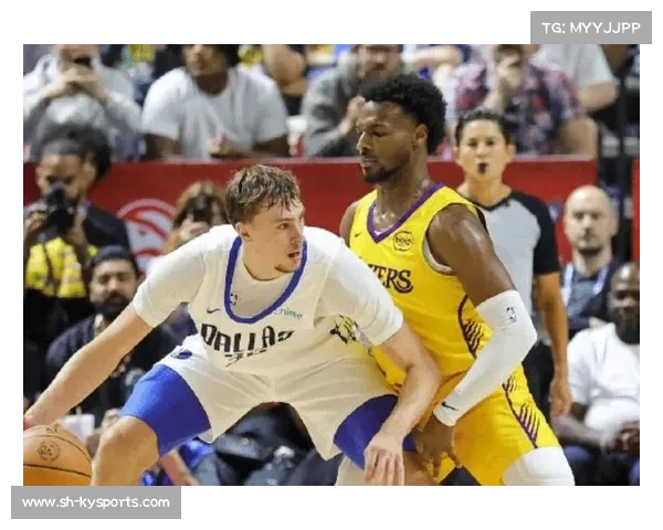 独行侠对湖人创下NBA夏季联赛票价新纪录场边席均价达到2500美元 独行侠对湖人创下NBA夏季联赛票价新纪录场边席均价达到2500美元